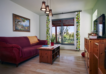 בית לידיה אלישר, קציר