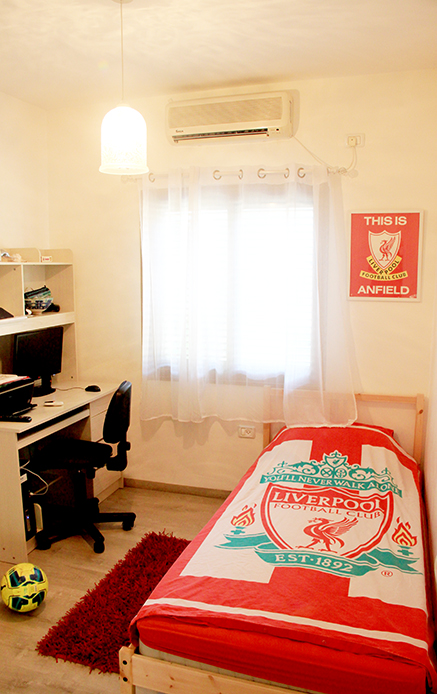 בית משפחת עוגן, עין החורש