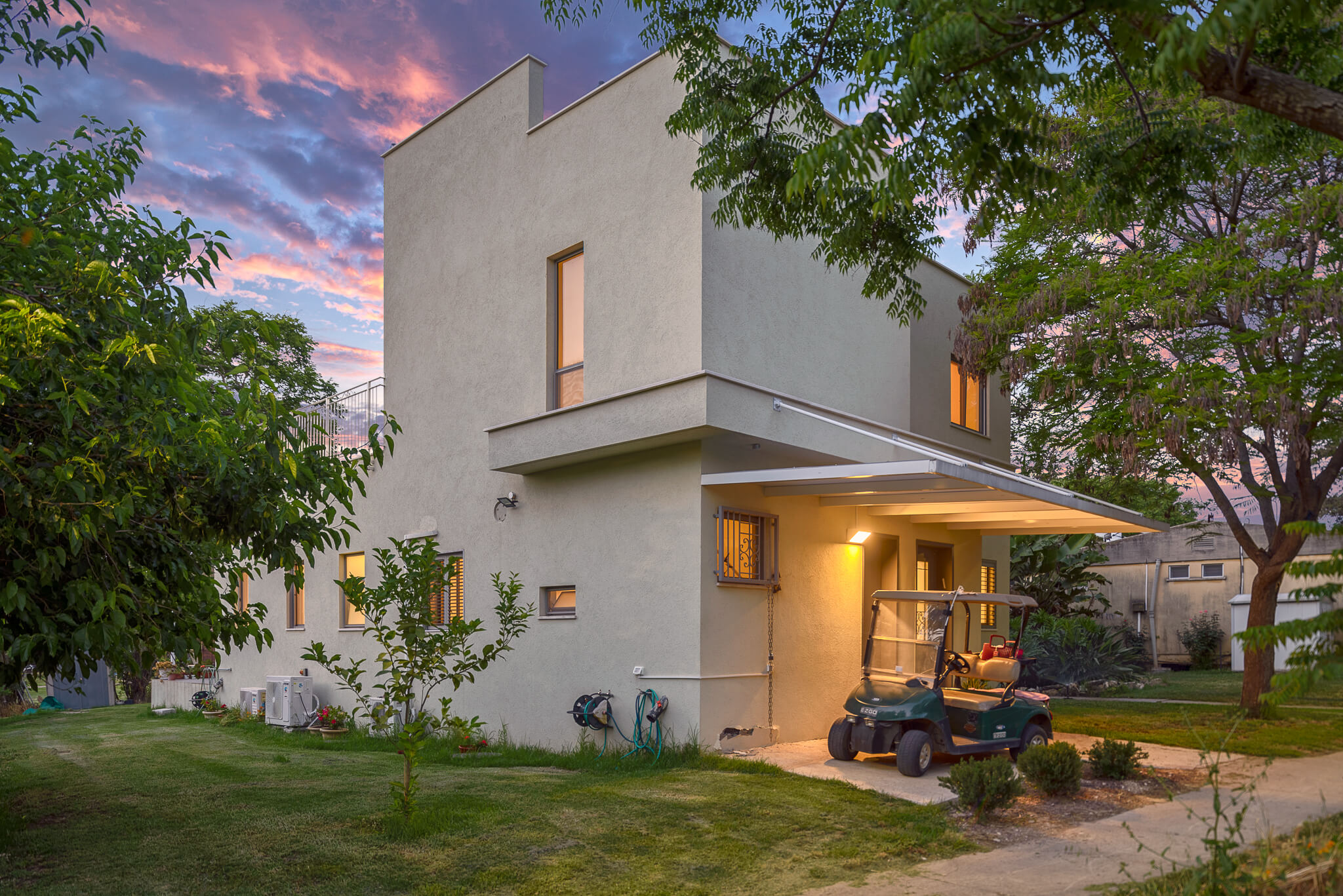 בית משפחת סיגל, אושה