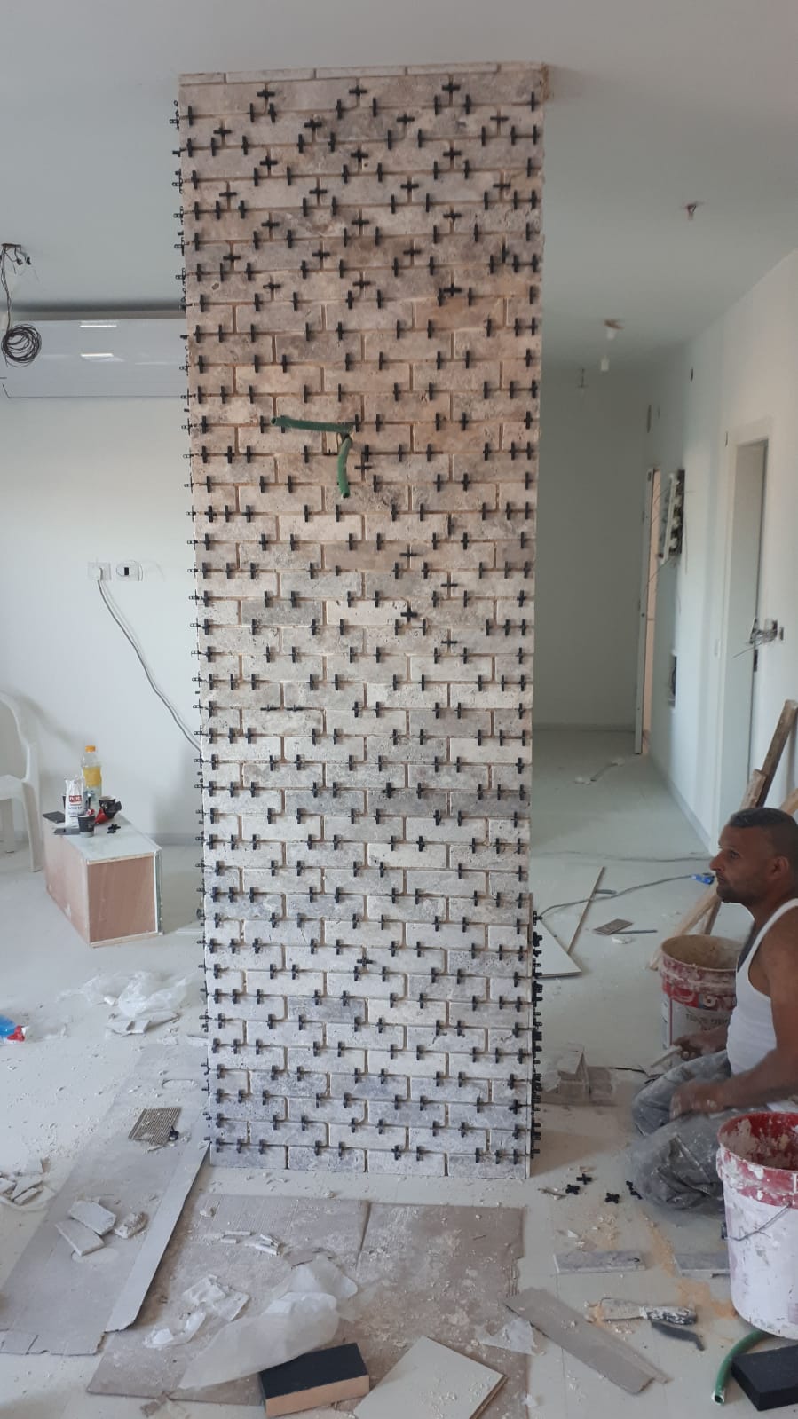 בריקים וטפטים