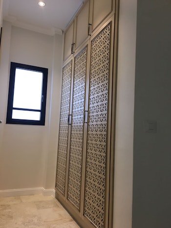 בין העיר לפרובאנס