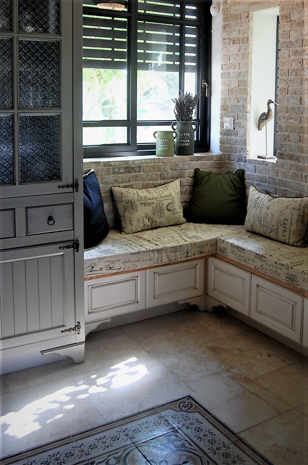 דירת גן על קו החוף