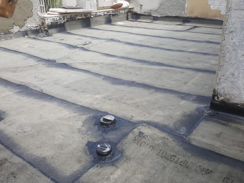 איטום מרפסות