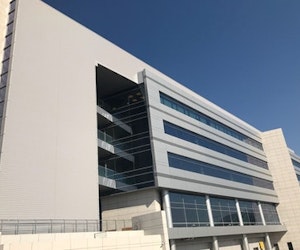 צילום מעבודה של מאור עמר