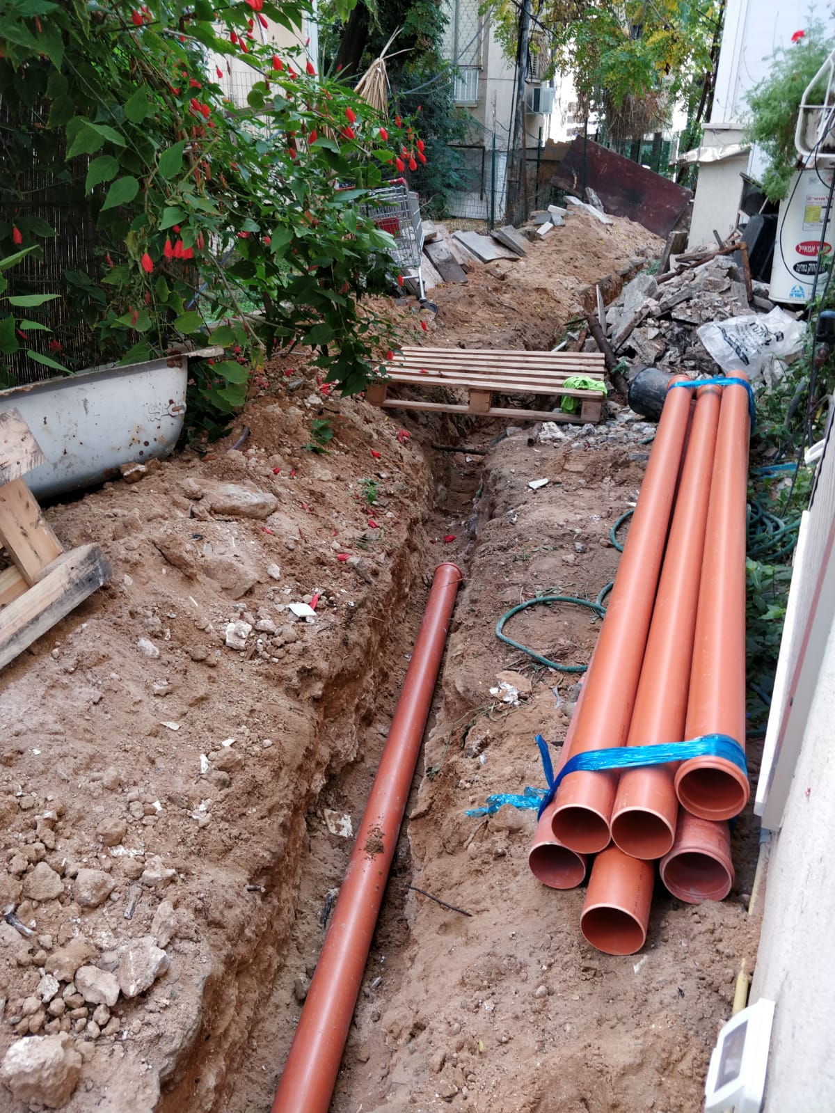 עבודת ביוב גדולה לאורך רחוב בוגרשוב