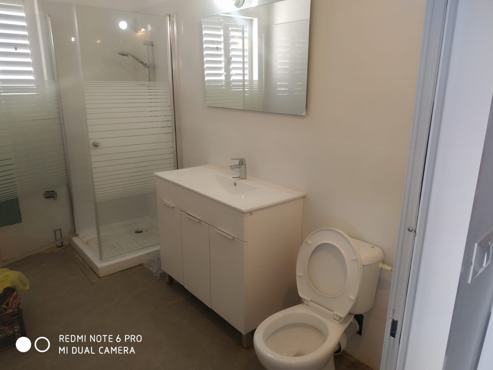 צביעה ותיקונים בבית פרטי