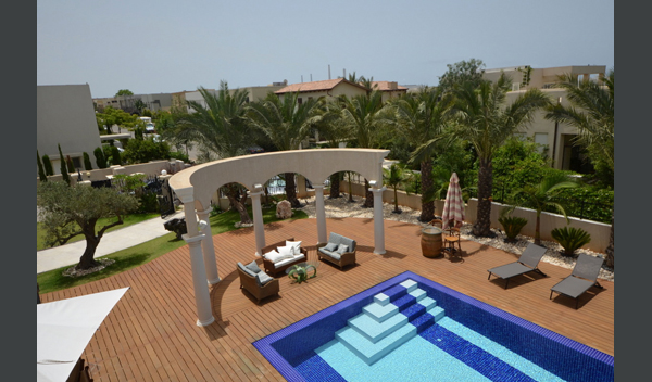 בית קיץ בהשראה קלאסית