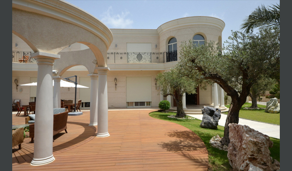 בית קיץ בהשראה קלאסית