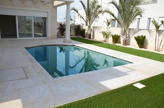 בית משפחה בהשראה קלאסית