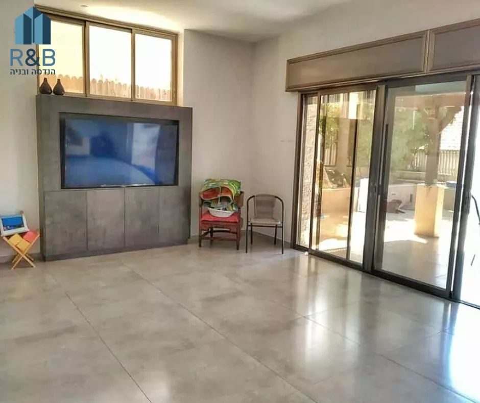 שיפוץ יסודי של בית פרטי