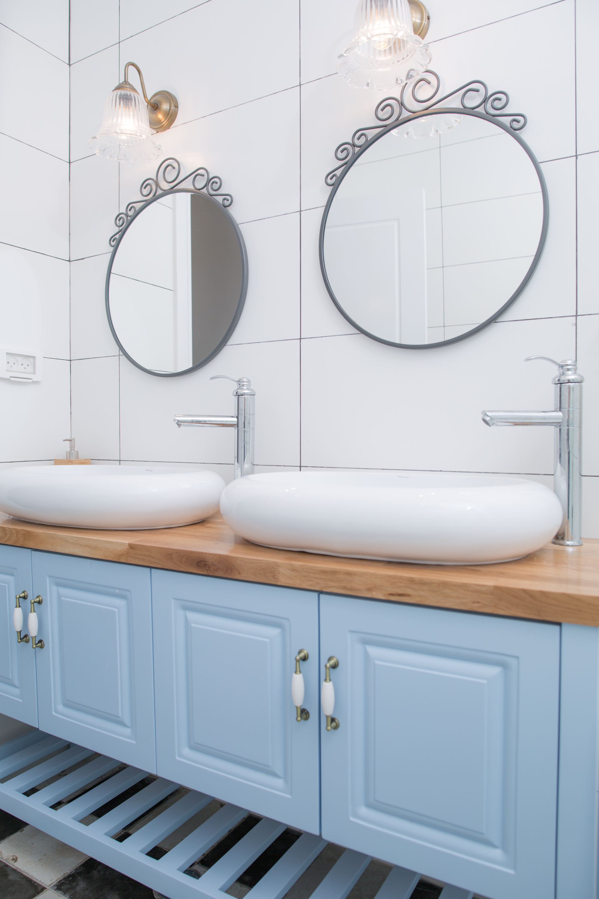 ×××¨ ××××××× ×¢× ××¨×× ××ª ×××¨×§××.