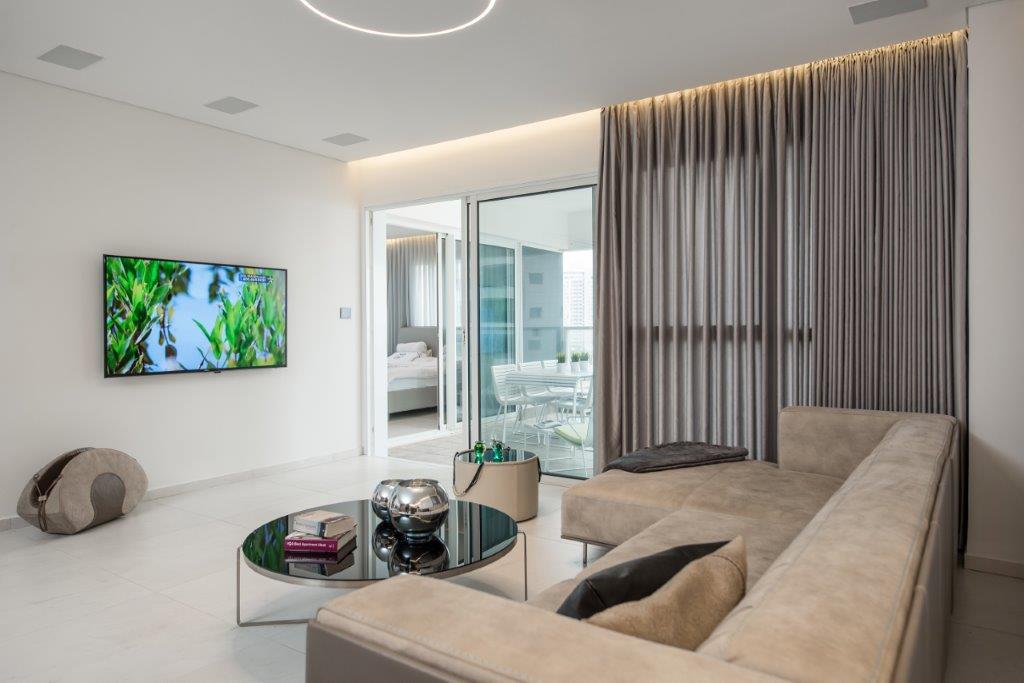 ××¡×¤× ×©× ×××¨× ××¢××¦×× ××××ª.