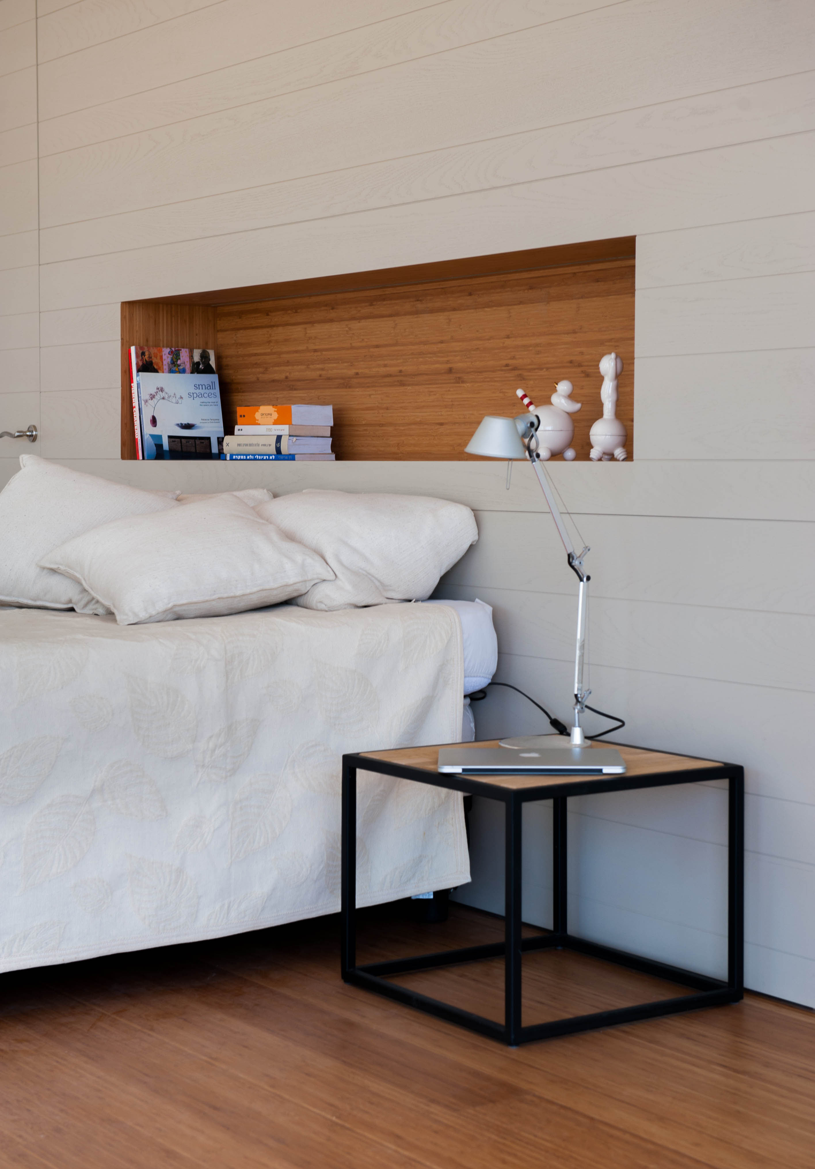 ×××¨ ×©×× × ××¦××¢× ×©×××¨ ××× ××¢×¥.