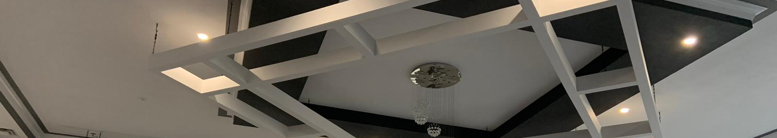 צילום מעבודה של אנטון בונדרנקו