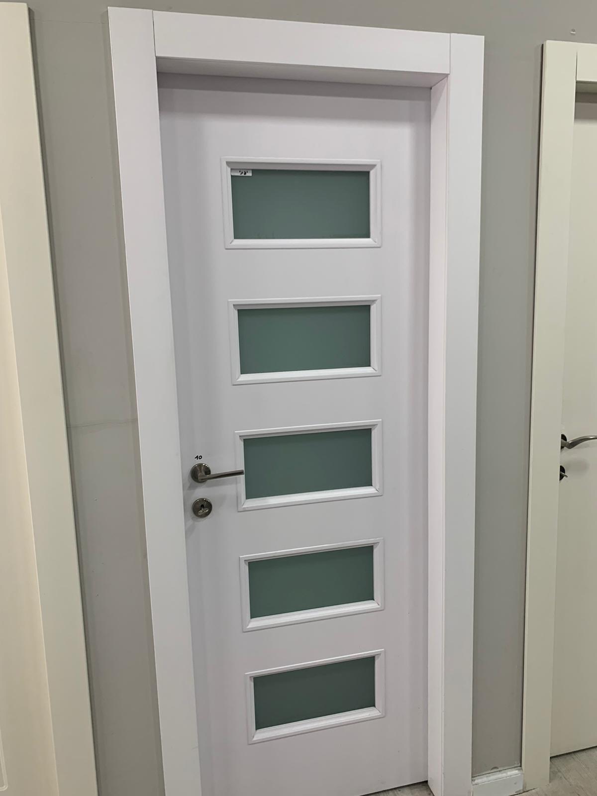 דלתות פנים לדוגמה