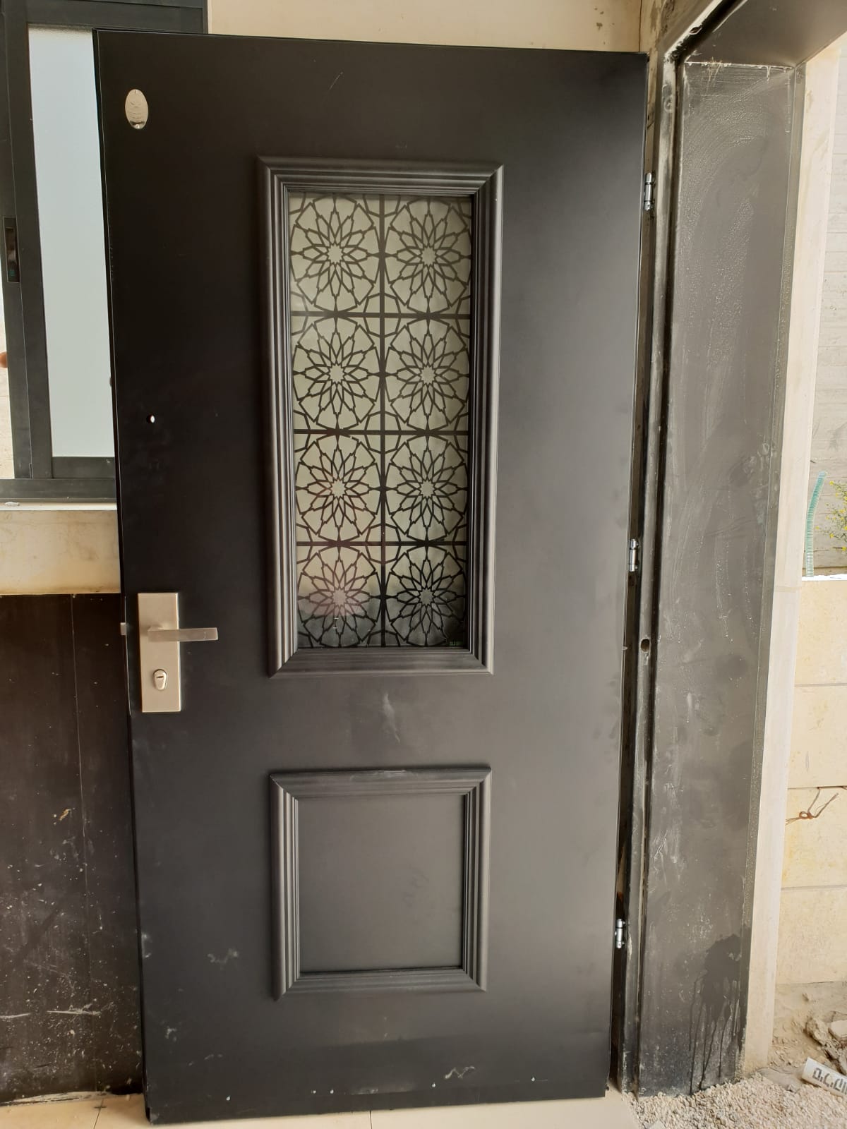 דלתות כניסה לבית