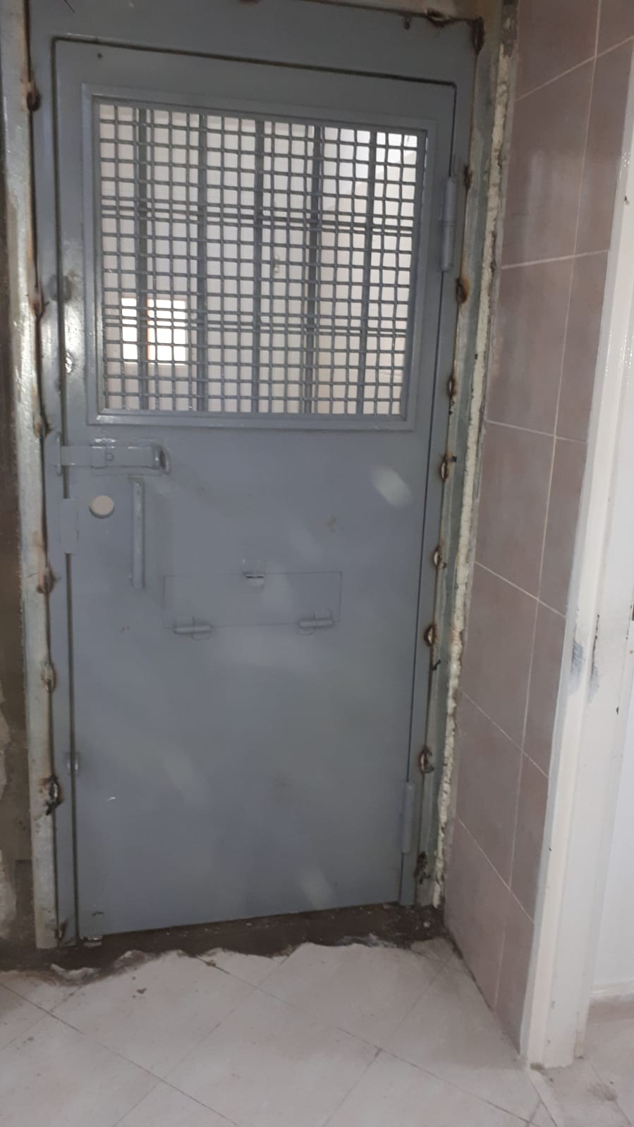 כל סוגי הדלתות פנים וחוץ