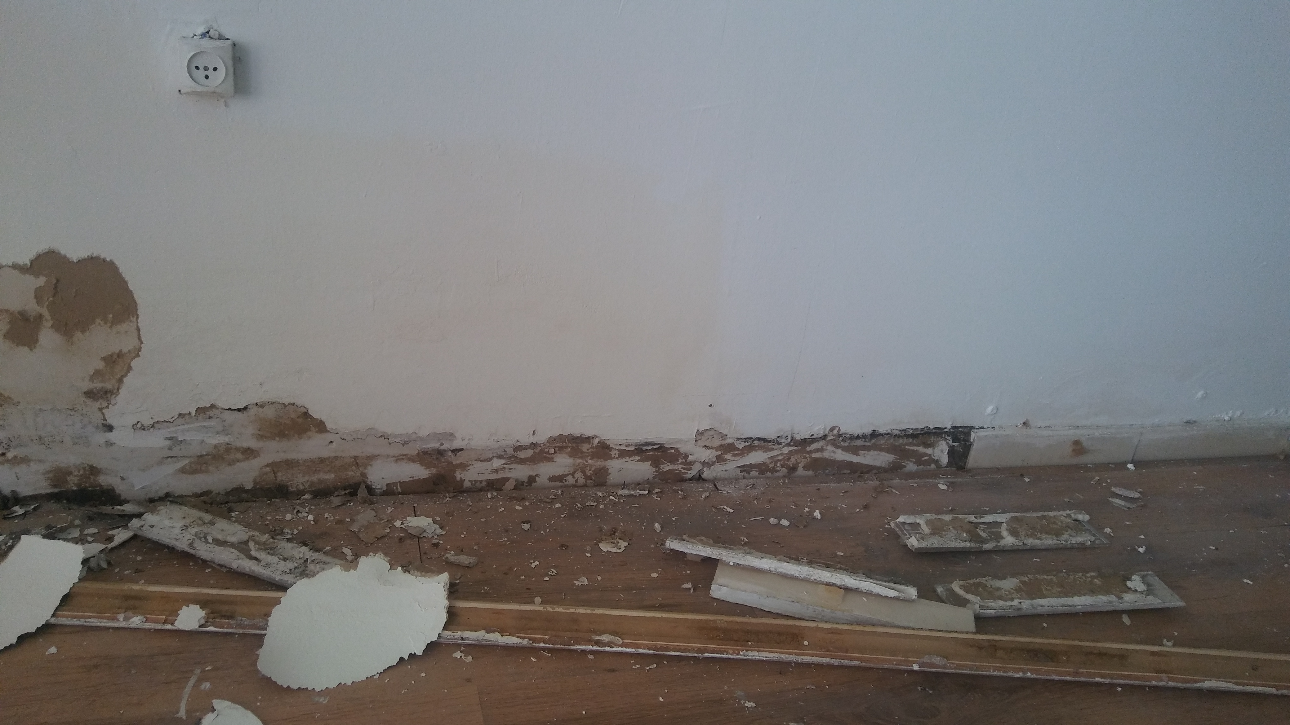 עבודת דקור של שליכט צבעוני בוטיק יין