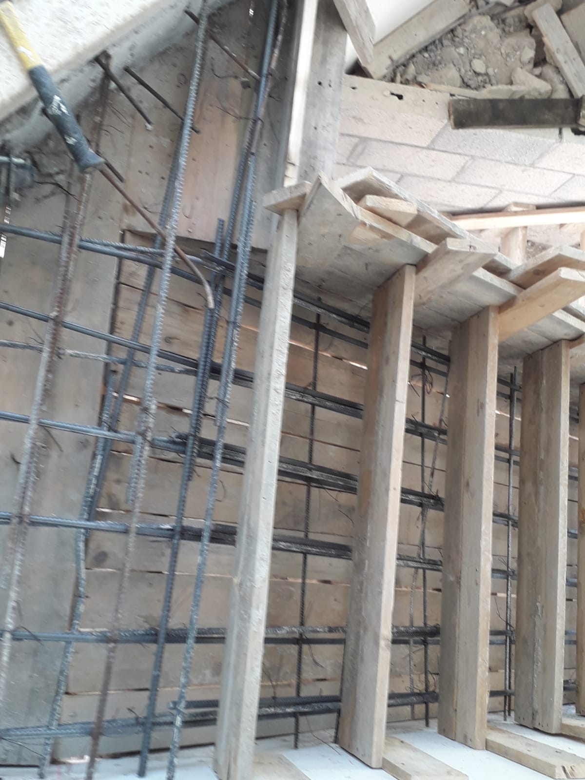 בניית מדרגות מכל הסוגים