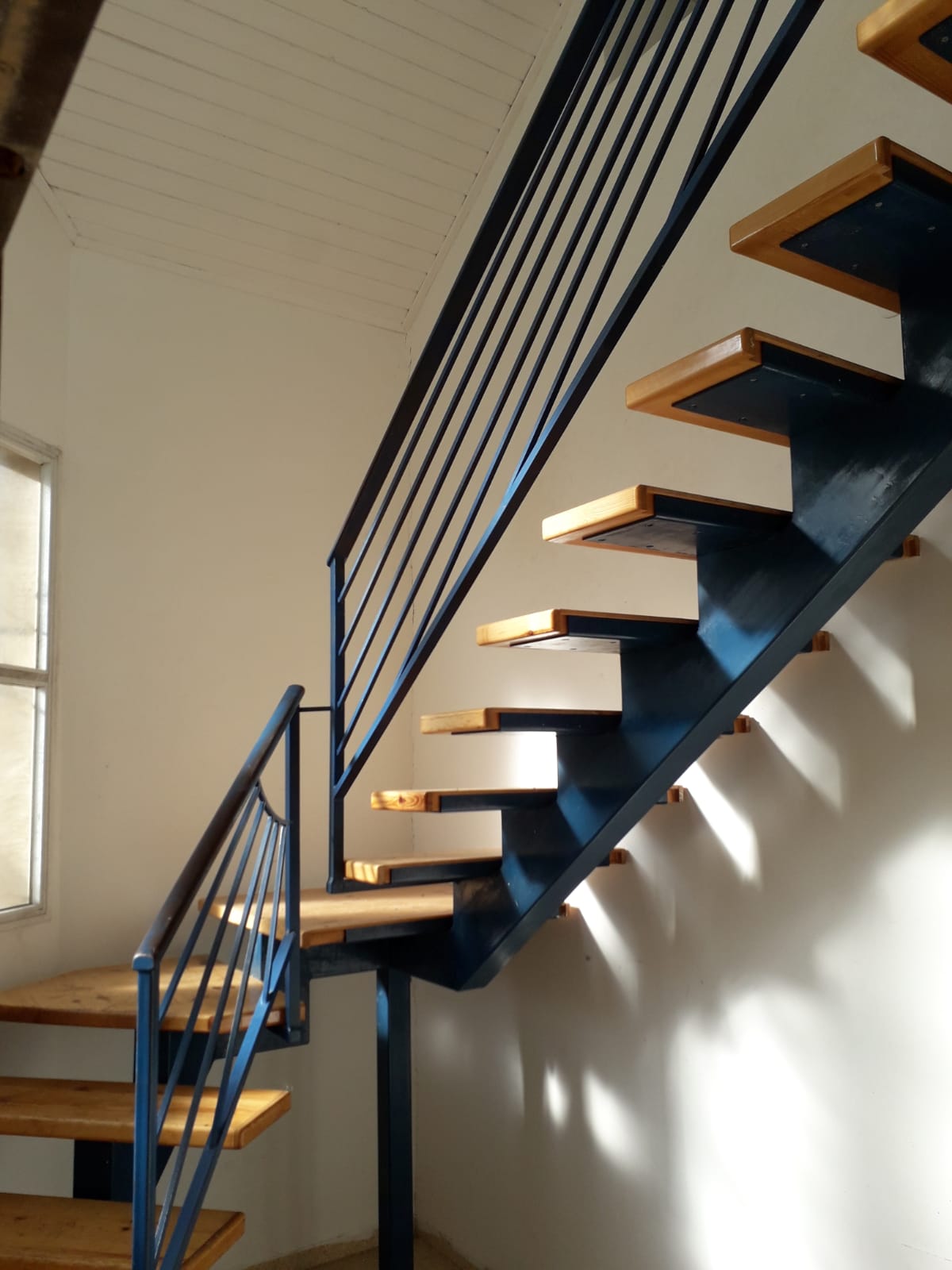 בניית מדרגות מכל הסוגים