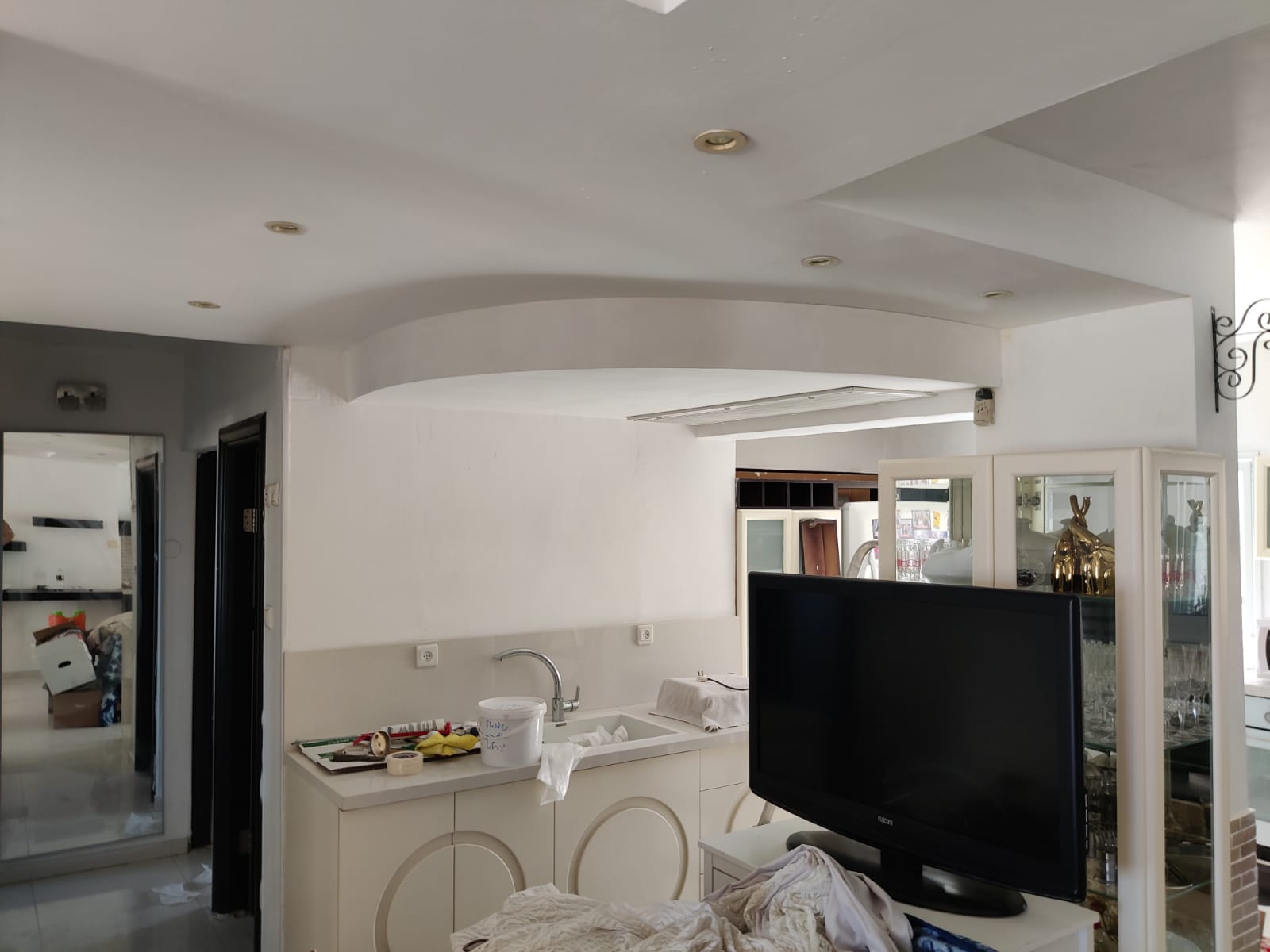 תיקונים וצבע