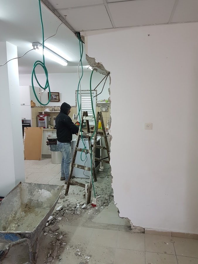 שיפוץ מטבחון בפנימיה