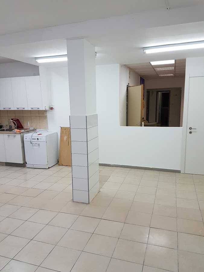 שיפוץ מטבחון בפנימיה