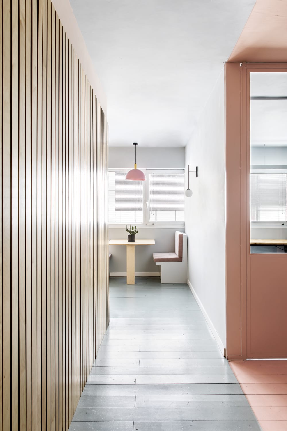 הבניין הורוד - תל אביב