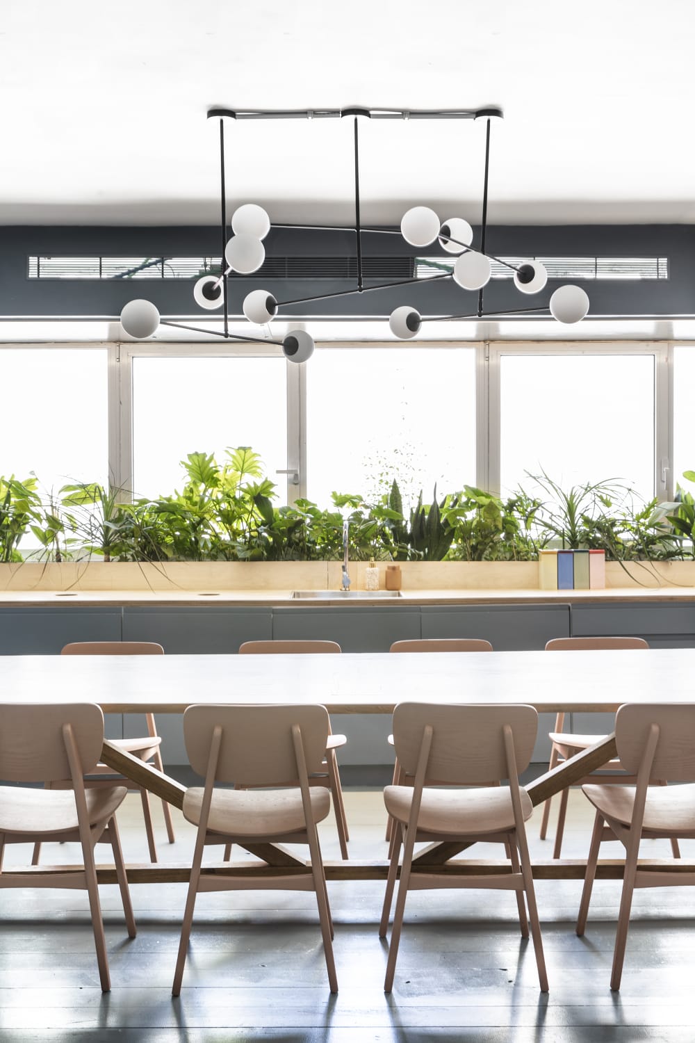 הבניין הורוד - תל אביב