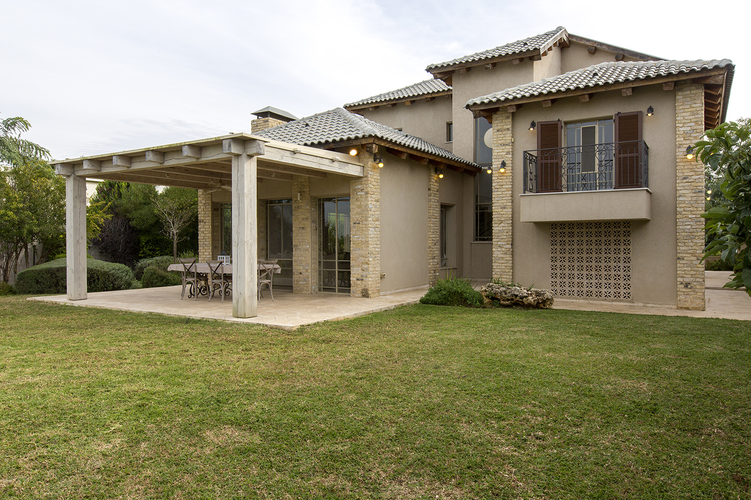 אדריכלות פנים וחוץ לבית פרטי