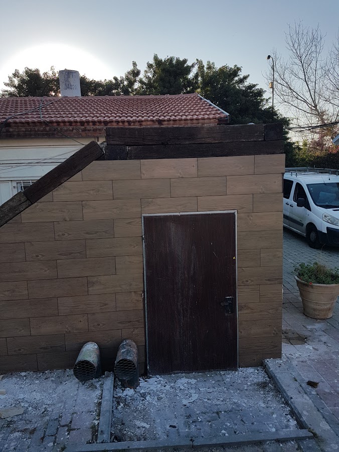 שיפוץ כניסה למקלט