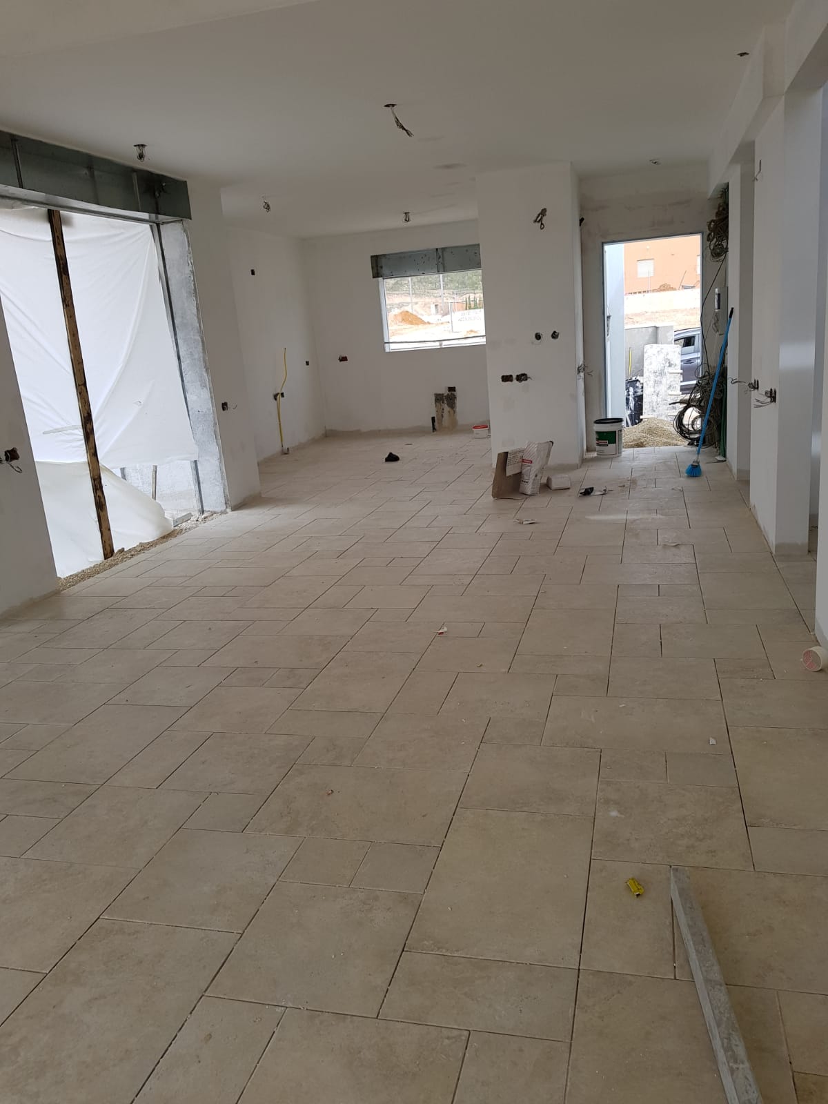 בניית שלד עד מפתח