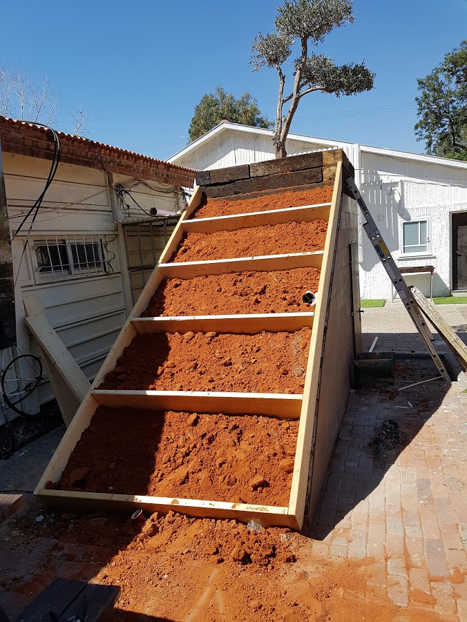 שיפוץ כניסה למקלט