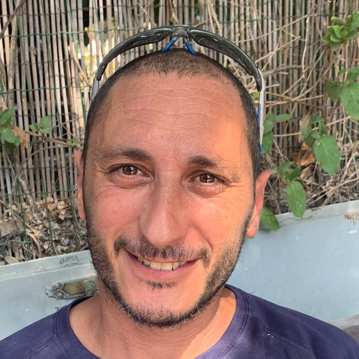 עמית - טכנאי מזגנים , תמונת פנים