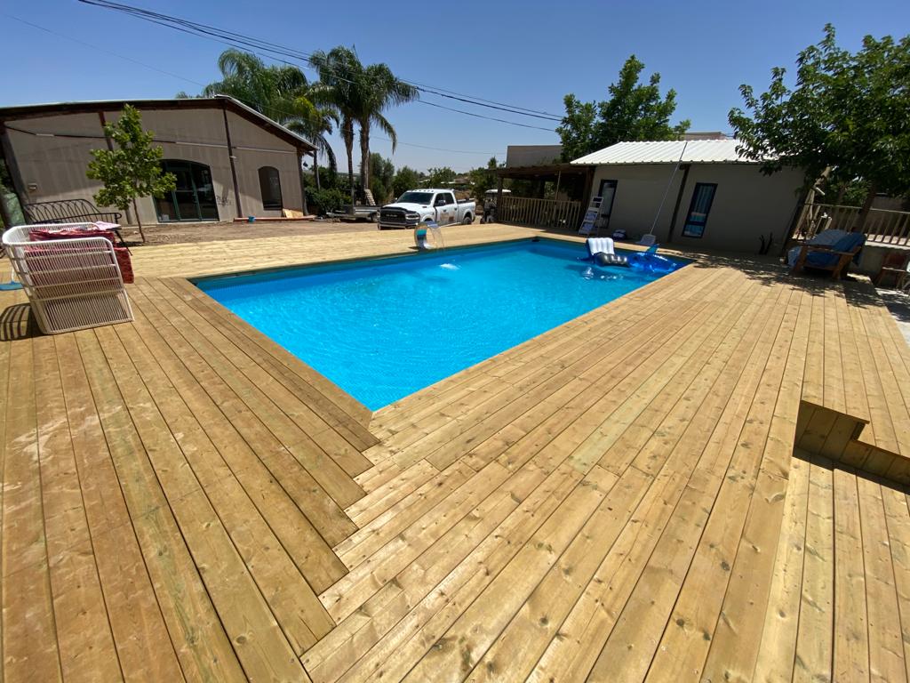 פרגולות ודקים