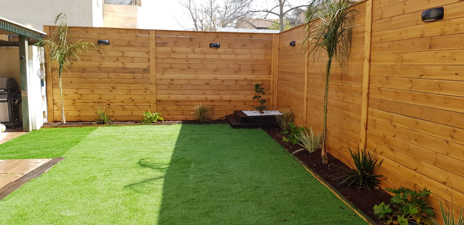 פרגולות ודקים