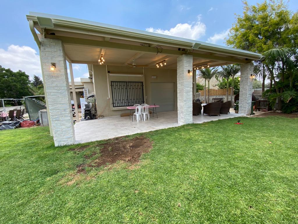 פרגולות ודקים