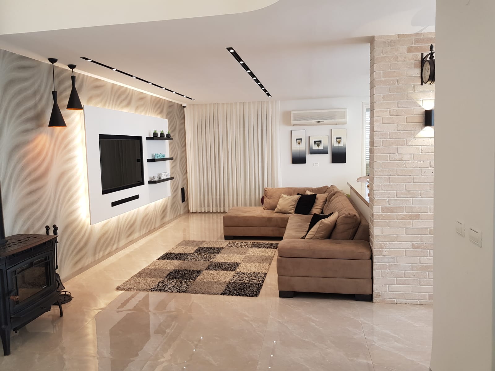 עיצוב פנים  ופיקוח בניה לבית פרטי בזכרון יעקב