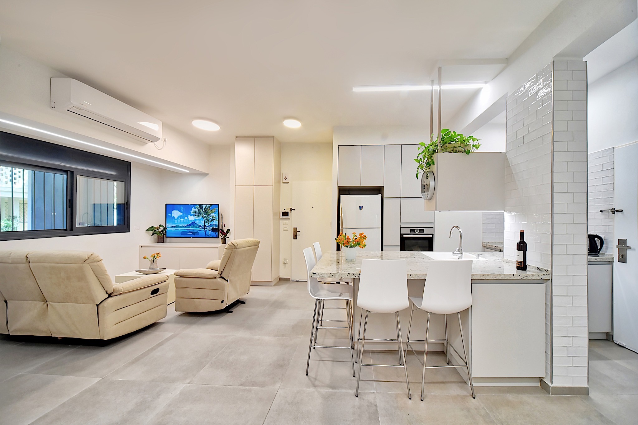 שיפוץ, עיצוב פנים ונגרות לדירה בתל אביב