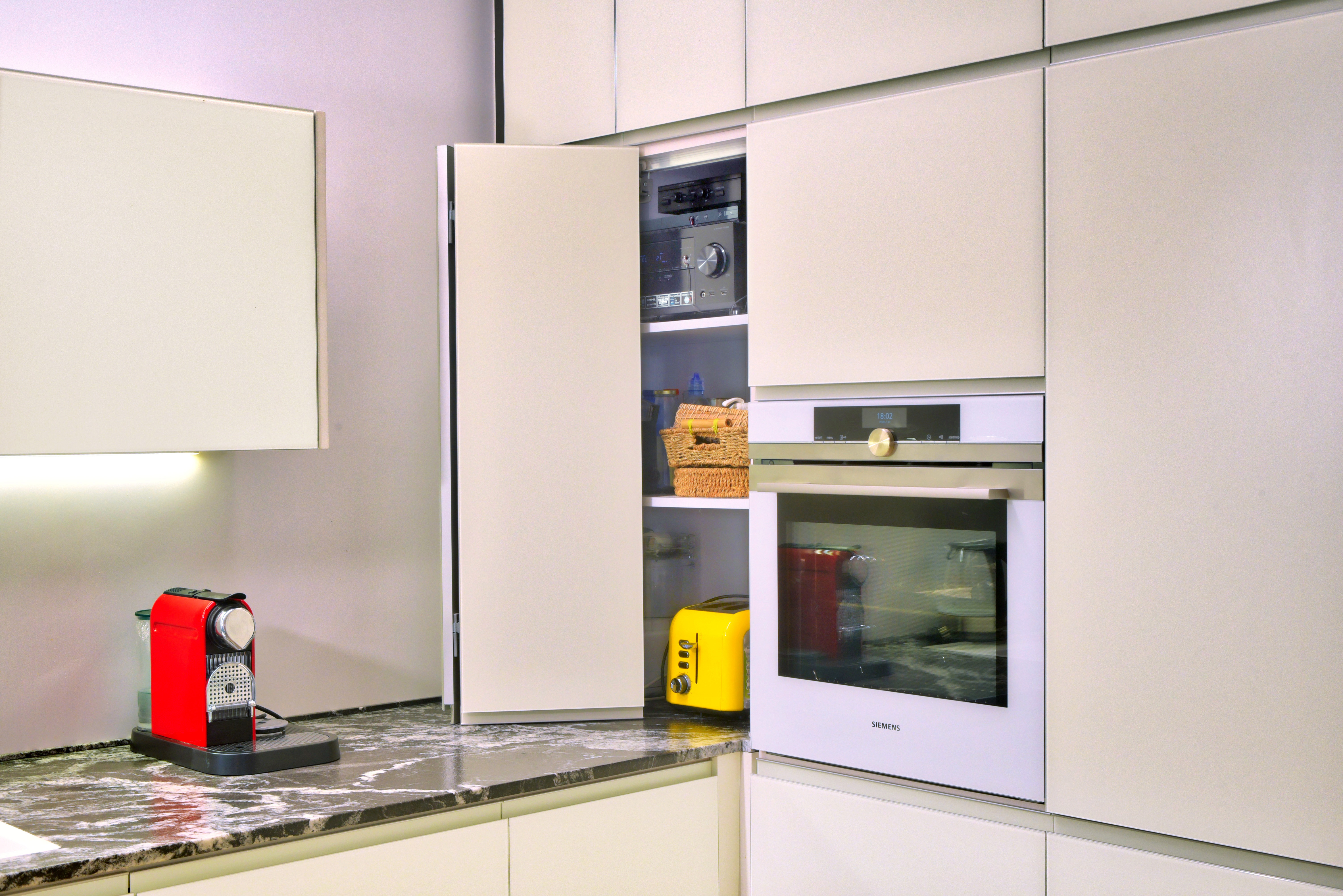 מטבח מודרני מפואר בוילה בתל אביב