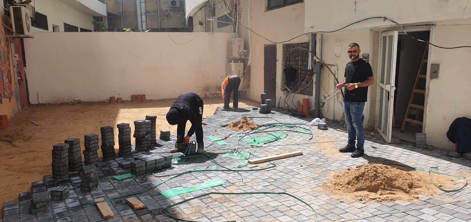 עבודות חוץ ופיתוח