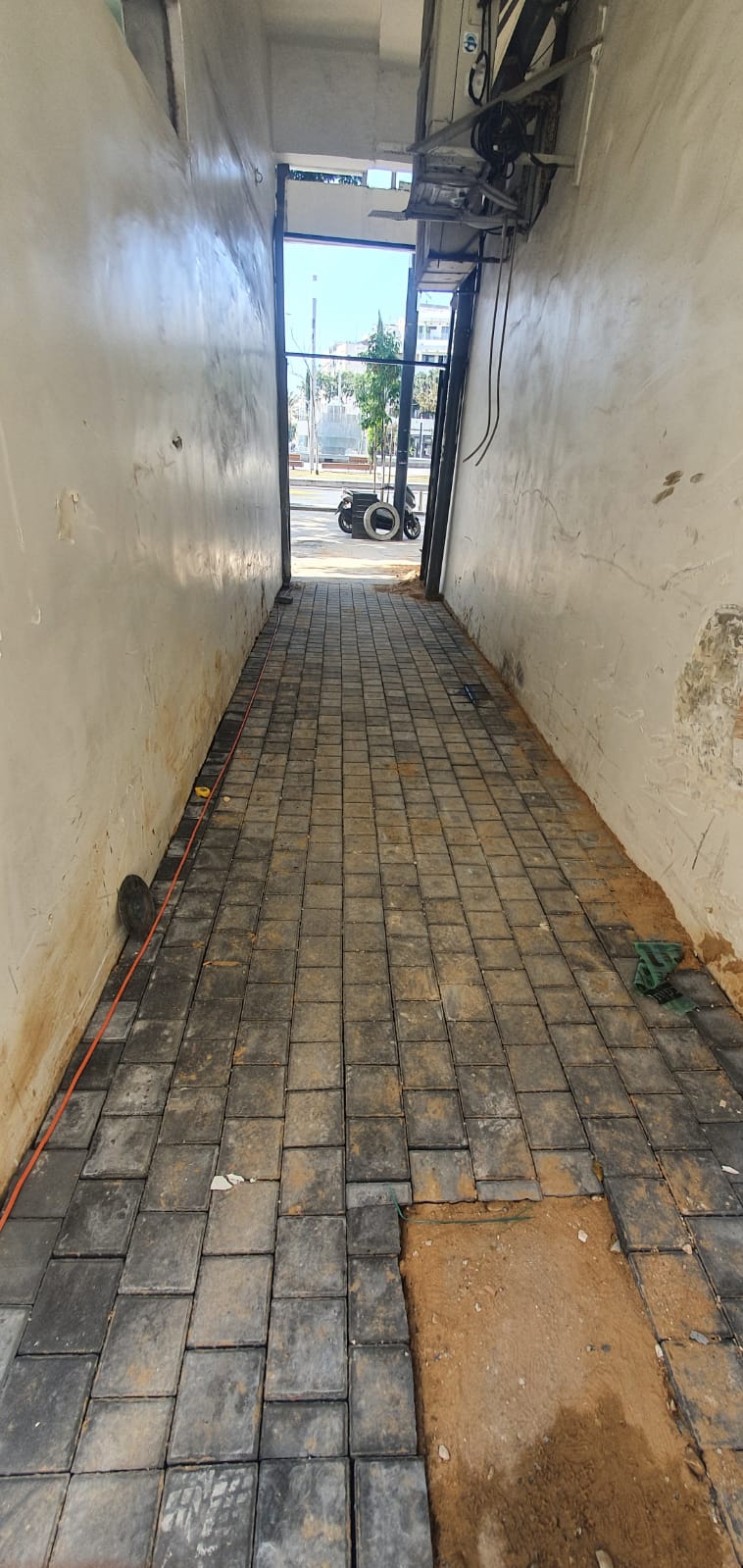 עבודות חוץ ופיתוח