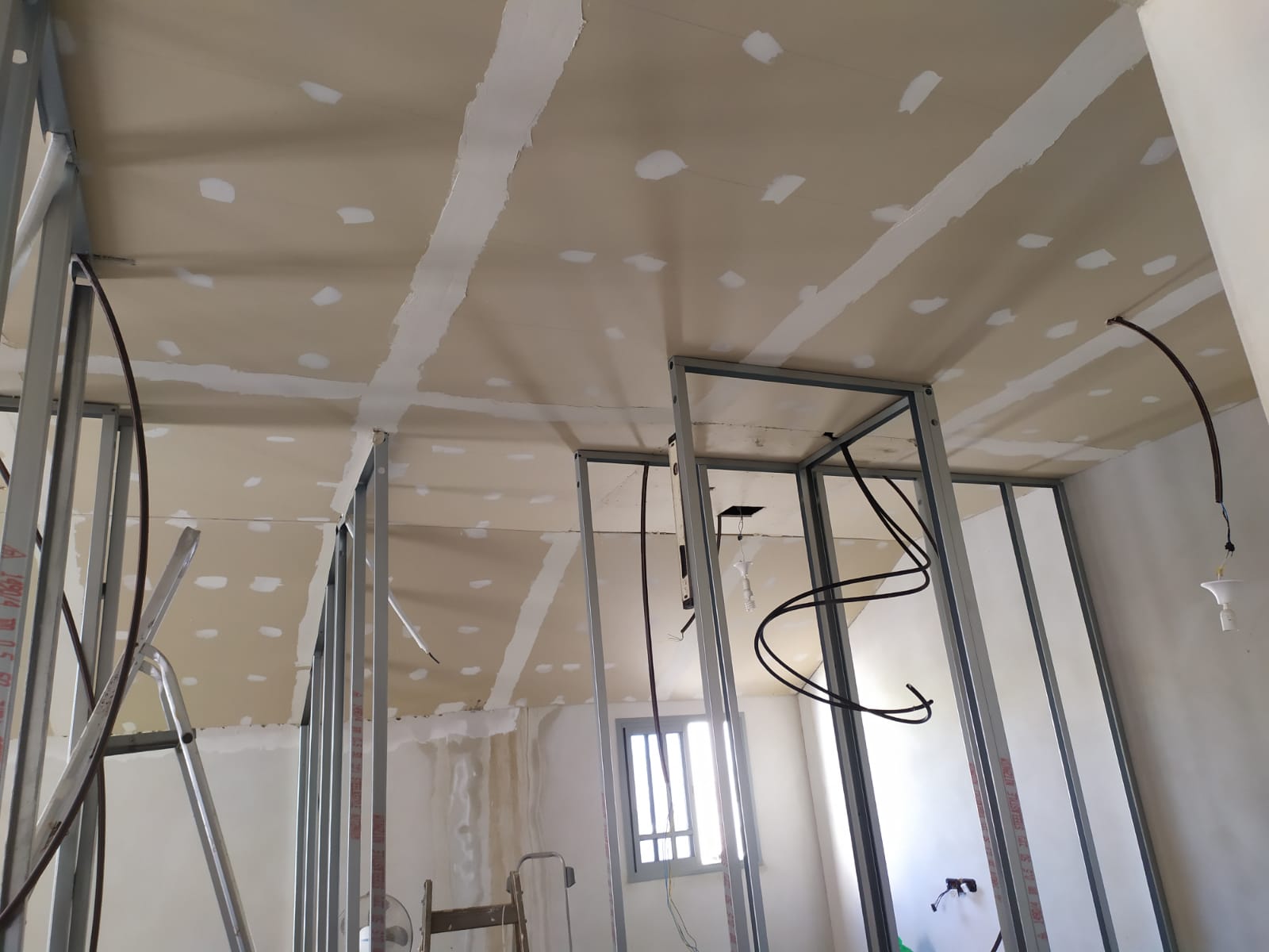 עבודות צבע וגבס