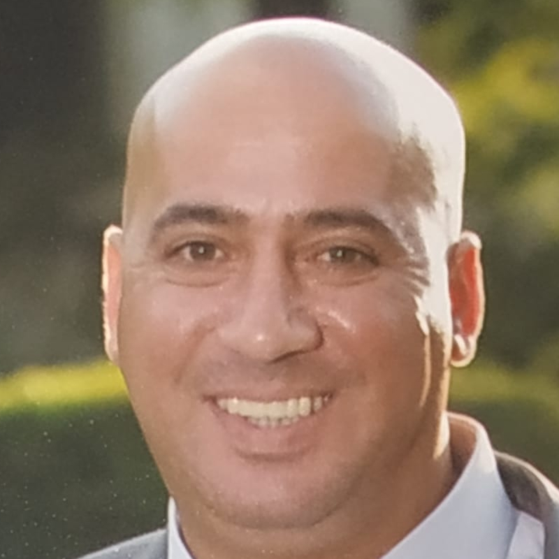 יעקב גולן - קבלן שיפוצים , תמונת פנים