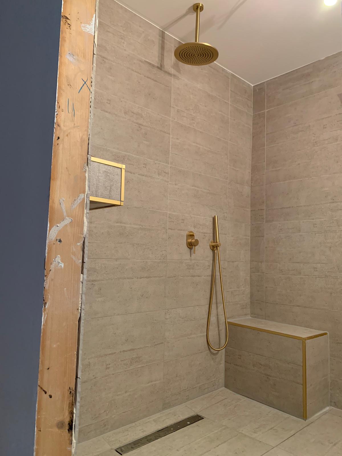 ריצוף חדרי אמבטיה