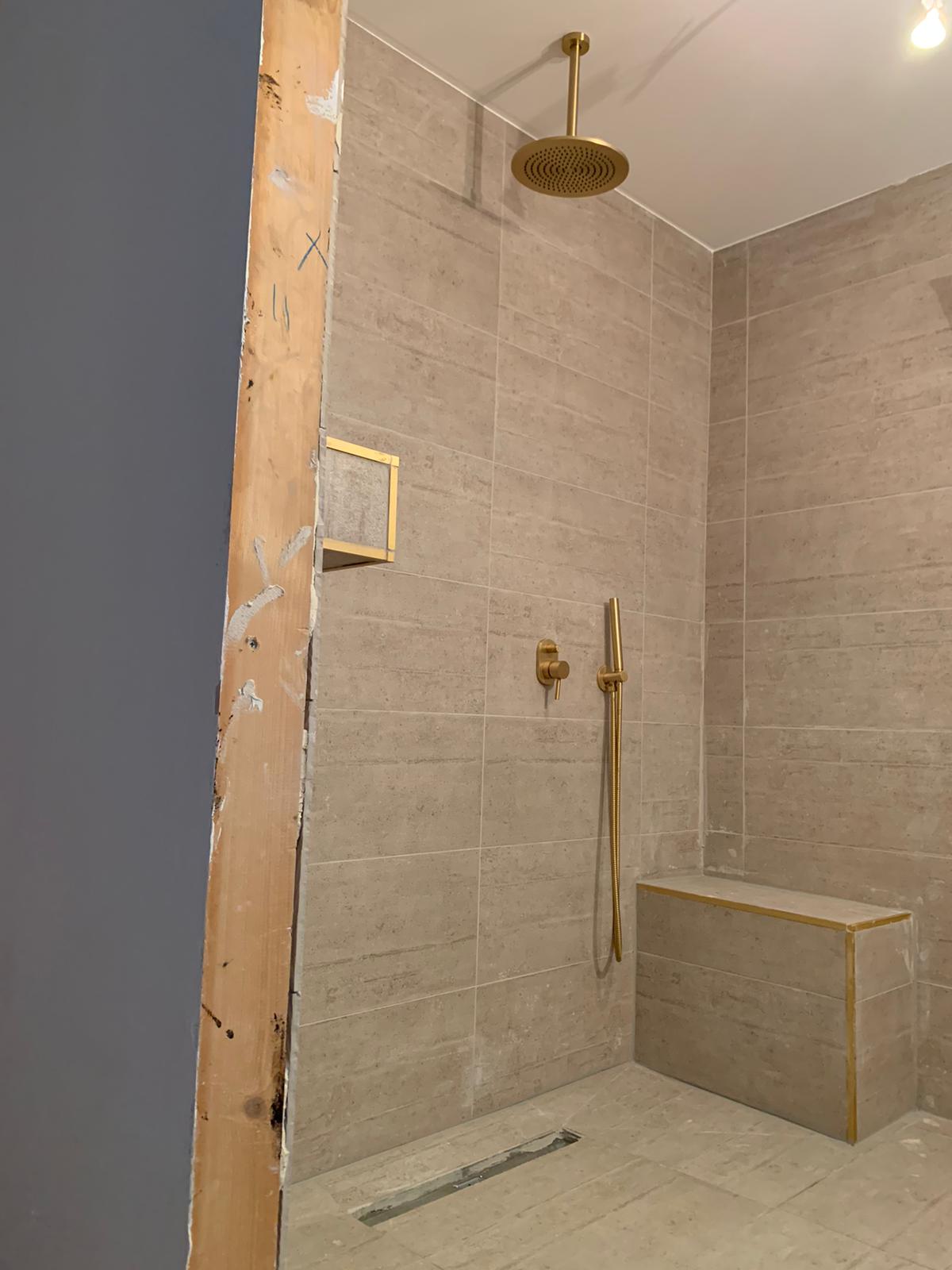 ריצוף חדרי אמבטיה