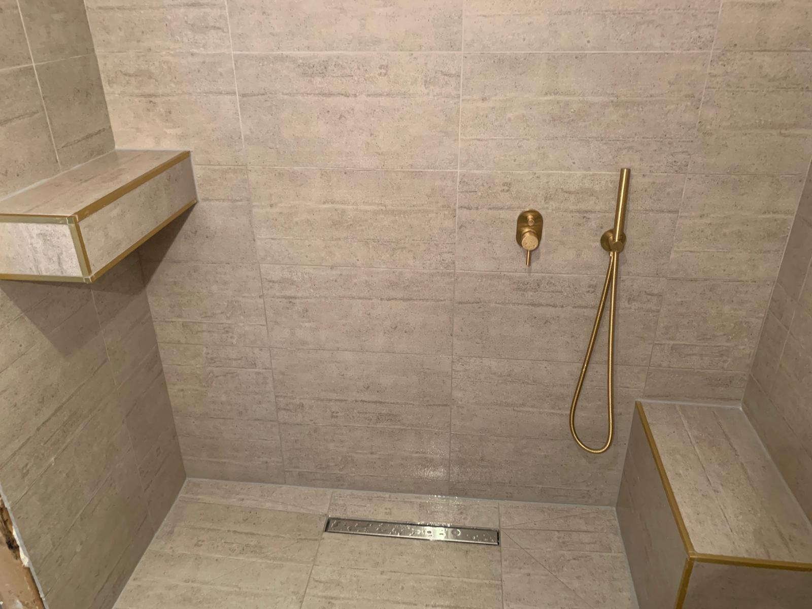 ריצוף חדרי אמבטיה