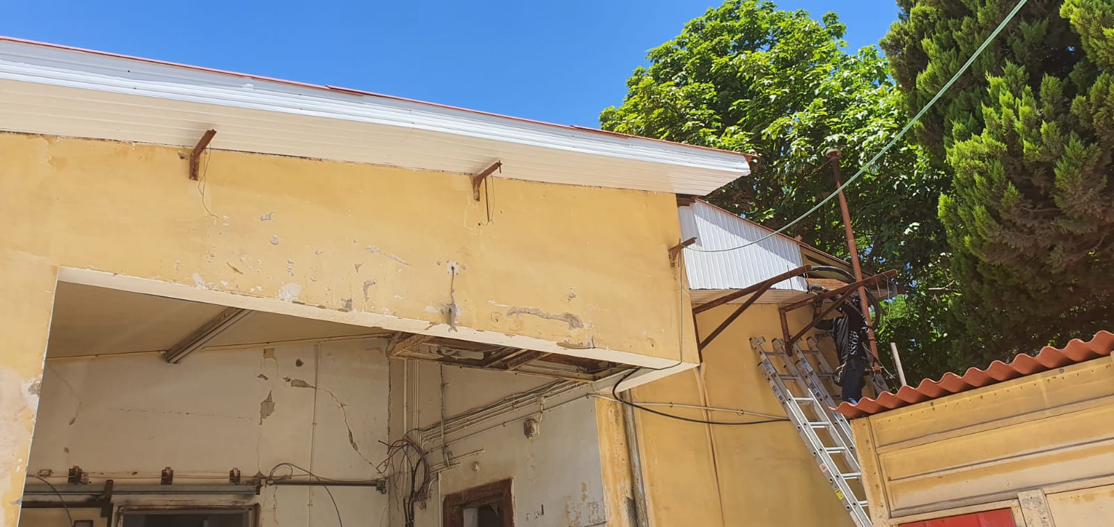 ציפוי אלומיניום לארגזי רוח מעץ