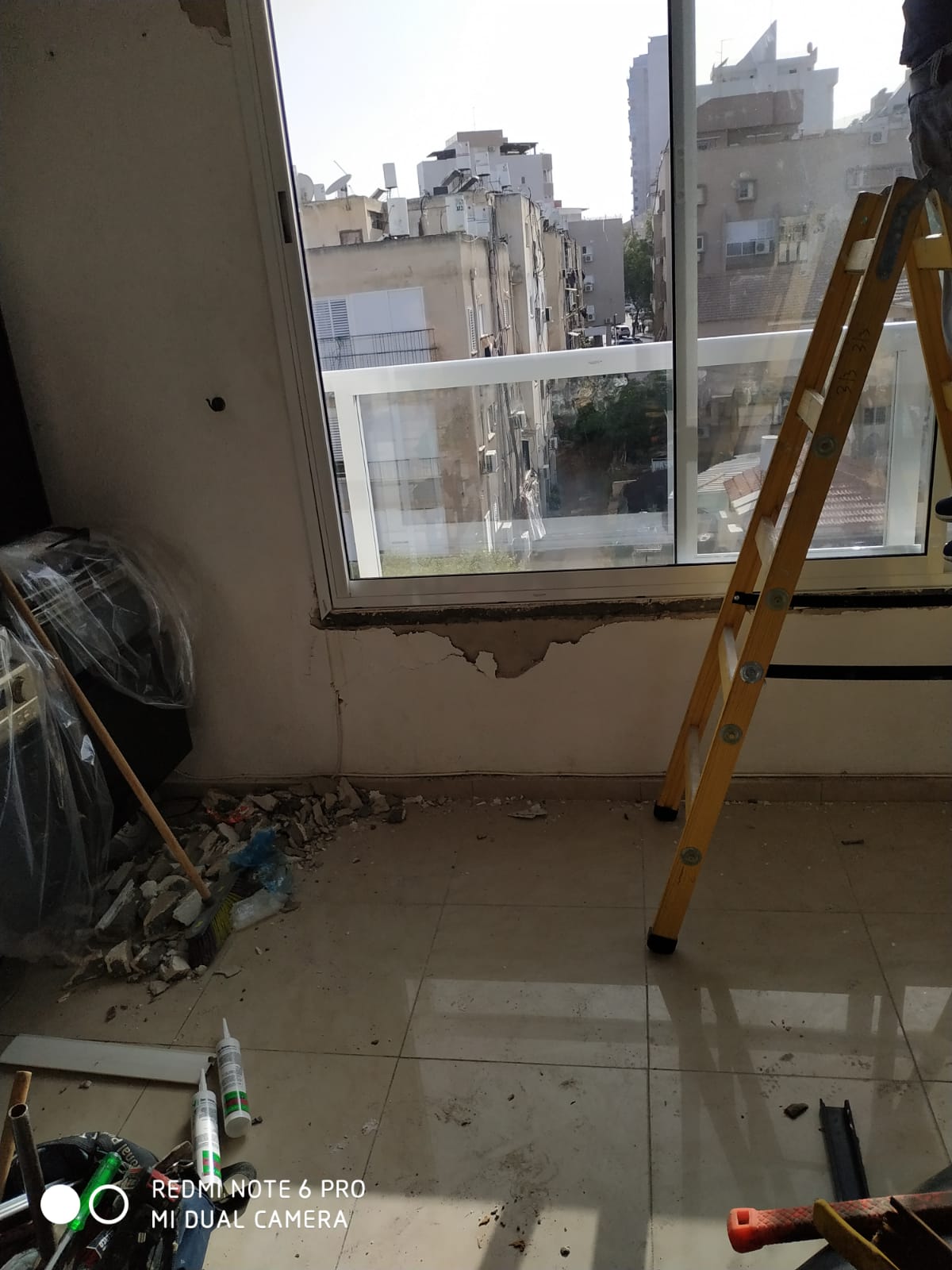 ייצור והתקנה של חלונות אלומיניום