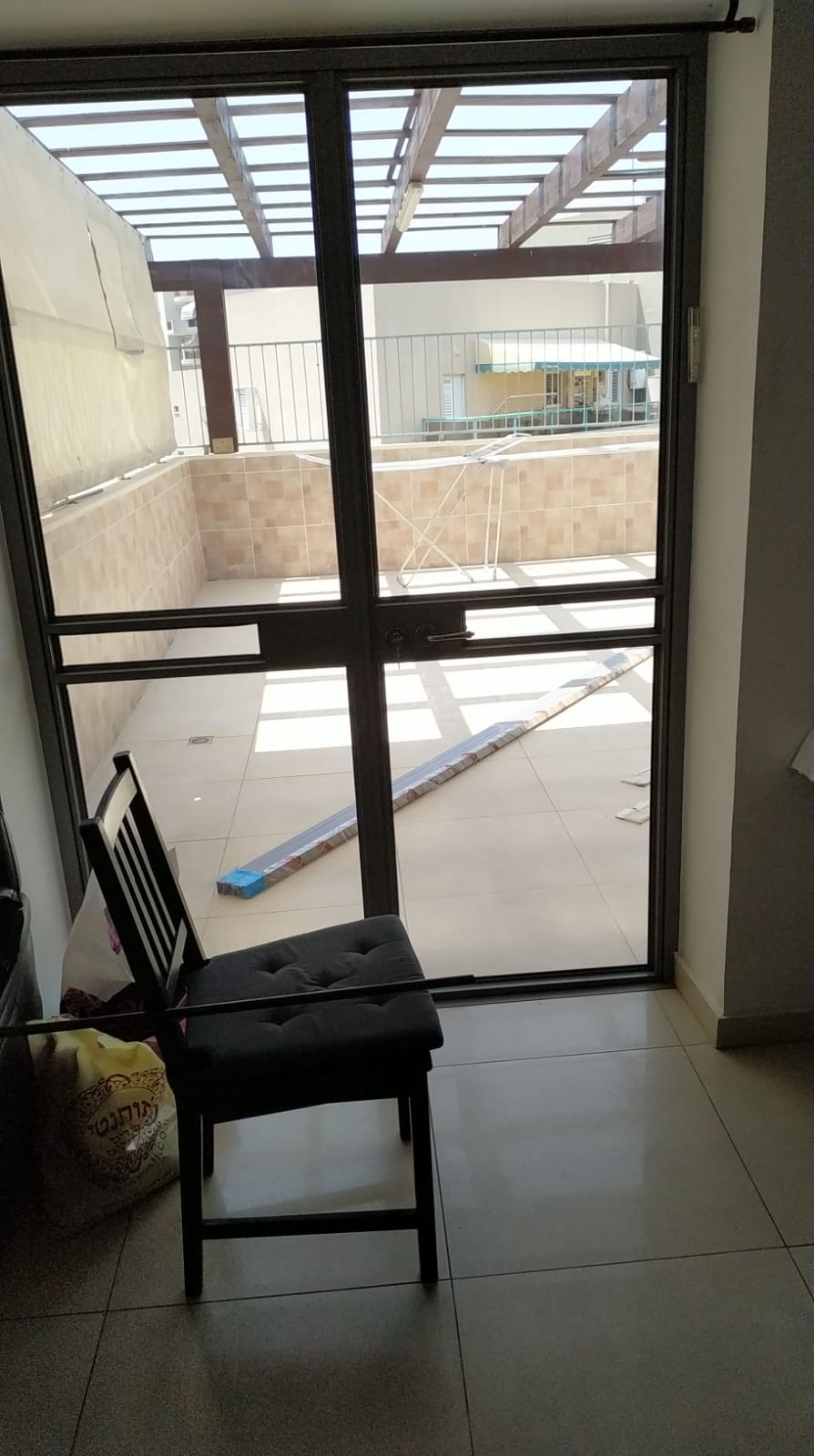 ייצור והתקנה של חלונות אלומיניום